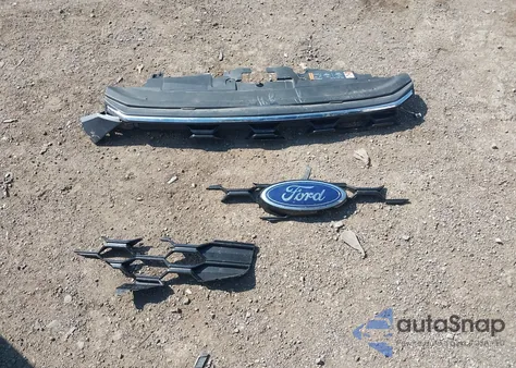 2024 Ford Escape St-Line z USA, uszkodzony, nr VIN 1FMCU0MN1RUA41682